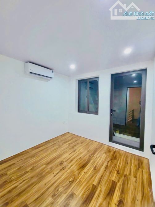 Căn nhà tài chính vừa tiền, đối diện khu Vinhomes Metropolis Liễu Giai, quận Ba Đình. - 4