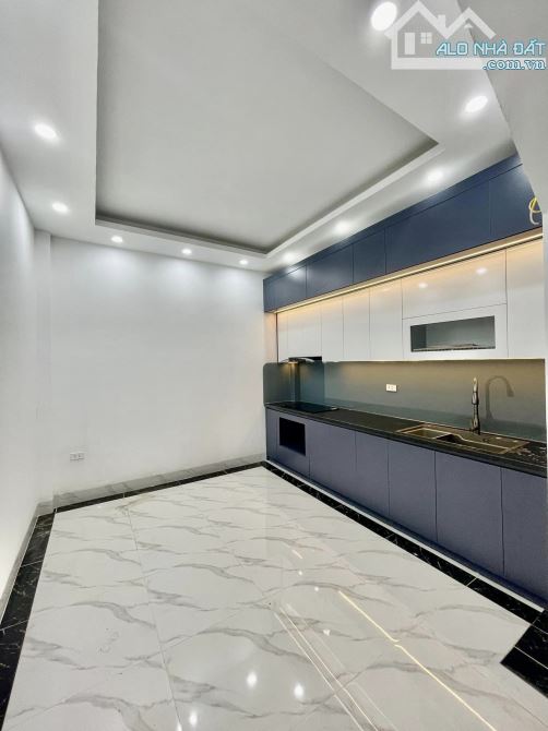 Bán nhà đẹp ở ngày Bùi Xương Trạch, Thanh Xuân. Sổ A4 40m, 4 tầng 4 ngủ, MT3m5 Giá 7.5 tỷ - 5