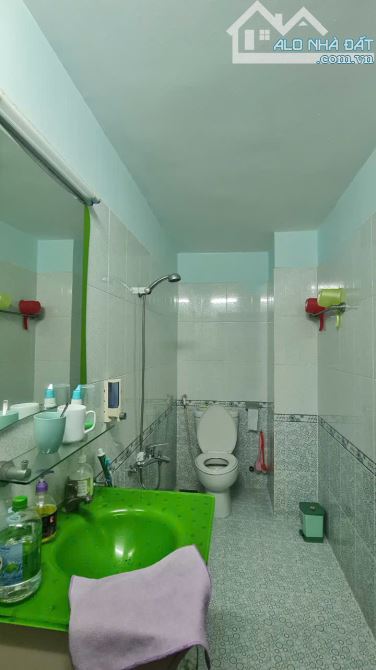 Bánh nhà hẻm xe hơi Âu Dương Lân 4.6m x 15m -68.6m/2- 3 lầu -4PN-4 WC F3 Q8 Sát Mặt Tiền - 6