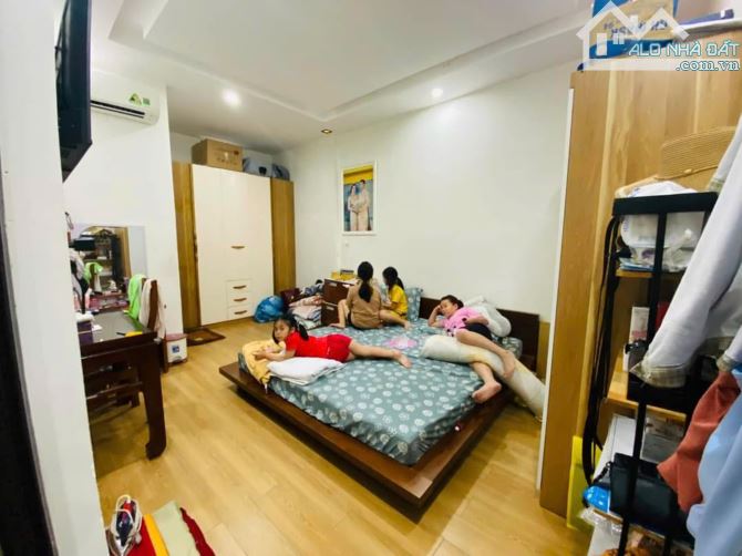 “HIẾM” - CHÍNH CHỦ HẠ GIÁ BÁN NHANH NHÀ 3 TẦNG MỚI ĐẸP Ở NGAY – MT ĐƯỜNG 7.5M KHUÊ TRUNG - 6