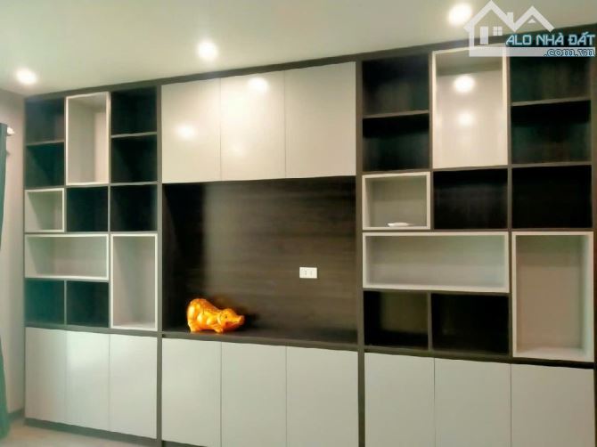 Hiếm Bán Nhà Vạn Phúc 40M2 - 5 tầng Ô TÔ Cất Trong nhà - 6