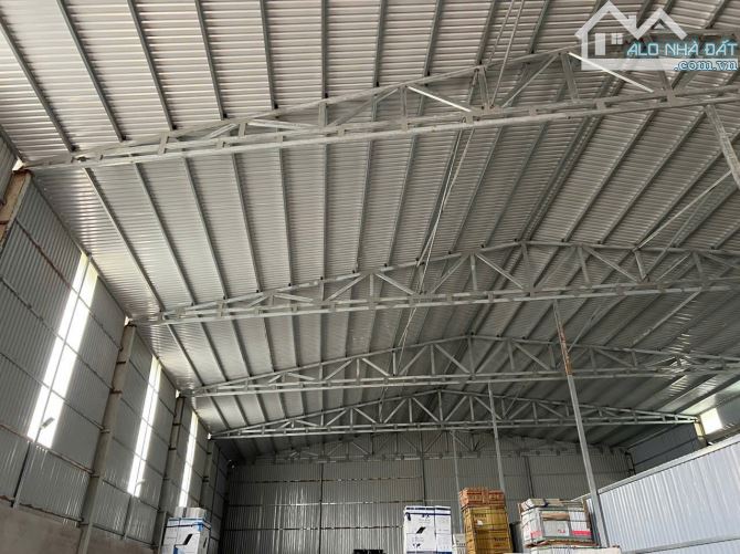 Kho xưởng 830m² trong cụm kho đường Quốc Lộ 1A,lộ Container có bến thuỷ lên xuống hàng hoá - 6