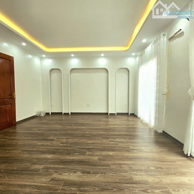 Nhà Mới 6 Tầng Thang Máy, Mặt Ngõ VIP XUÂN LA, 52.5m2, Đối Diện Đại Học Thủ Đô, 11 tỷ - 8