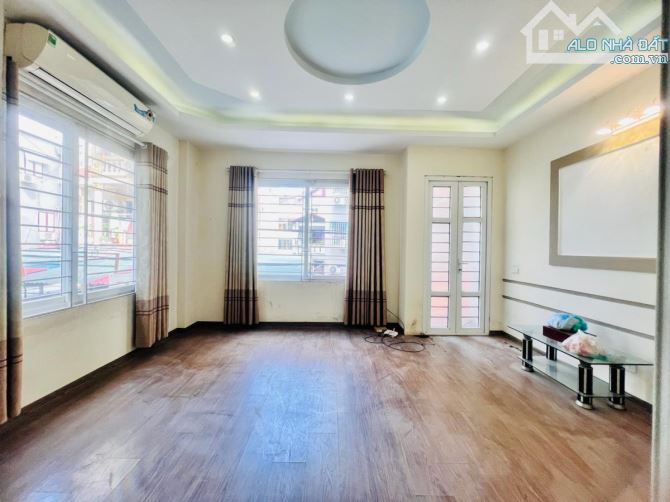 NHÀ 5T HOA HẬU MP XUÂN ĐỈNH TỪ LIÊM KINH DOANH LÔ GÓC Ô TÔ TRÁNH 100M2 MT 5.5M 27 TỶ.