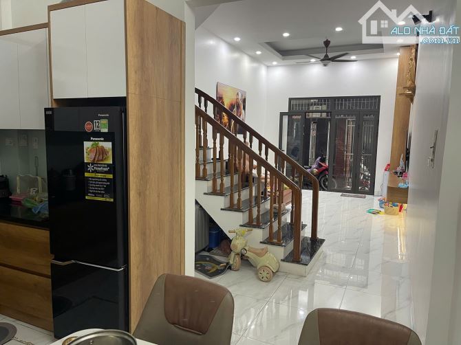 BÁN NHÀ NGUYỄN TRÃI, THANH XUÂN - PHÂN LÔ OTO TRÁNH - KINH DOANH - 55M2, 4 TẦNG, 12.X TỶ