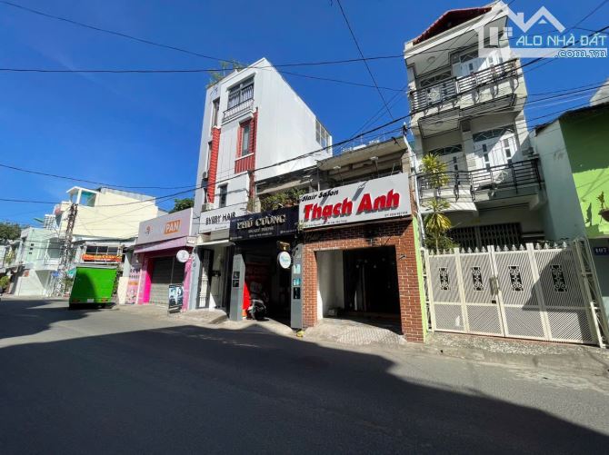 Bán nhà hai tầng mặt tiền đường Trần Nguyên Hãn- Nha Trang- Khánh Hoà