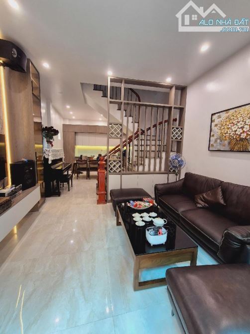 Bán nhà Phố Nhân Hòa - Thanh Xuân 50m2x 4T. Chỉ 10 tỷ. Dân xây - 3 thoáng
