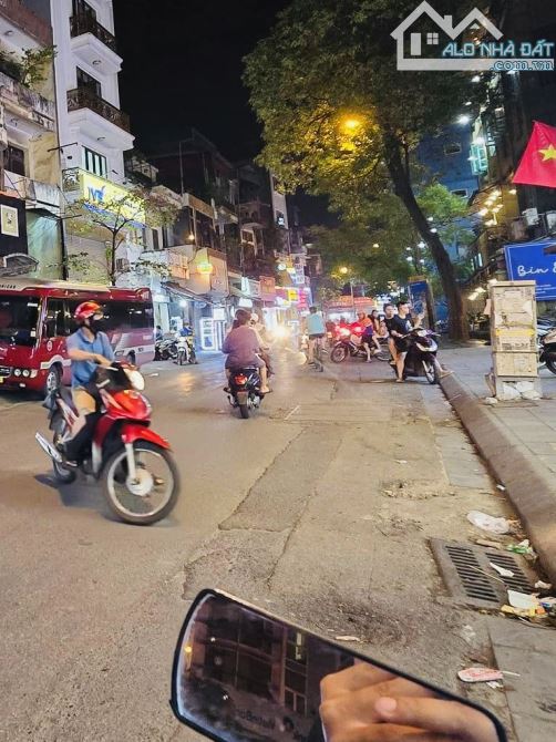 Siêu Phẩm Nhà MP Lớn Quận Hai Bà Trưng 65M2 6T Thang Máy MT 5M, KD Sầm Uất Giá 27.5 Tỷ