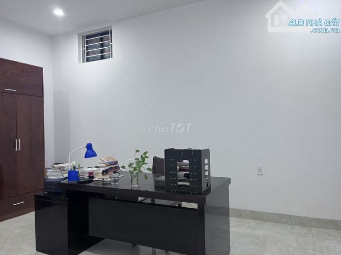 NHÀ 4 TẦNG, Đất 122,5m2 đường 7,5 mét gần Công Viên Thanh Niên , Đường Hoàng Dư Khương,