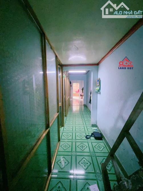 Nhà bệnh Viên Âu Cơ Tân Biên Biên Hoà 104m2 2tỷ450 Sổ full thổ Đường xe hơi né nhau