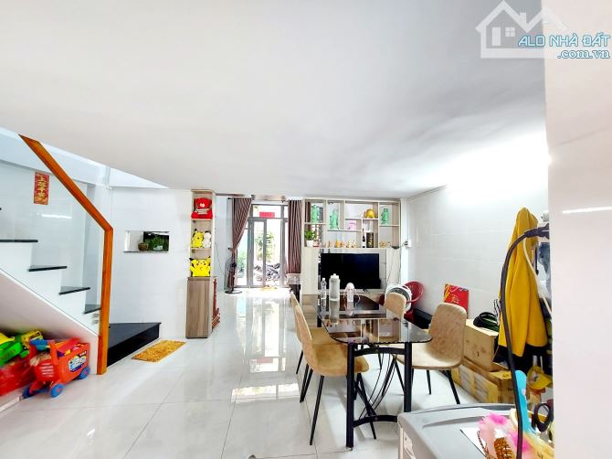 🏘🔥HẺM XE HƠI VÀO TẬN NHÀ, TRUNG TÂM Q11 MỚI ĐẸP - 2 TẦNG NỞ HẬU - 53 M2 - CHỈ 7.4 TỶ.