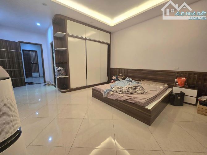 Cần bán nhà mặt phố Yên Xá Thanh Trì 5 tầng thang máy DT 100m2 MT 4.8m2 giá 28.9 tỷ - 10