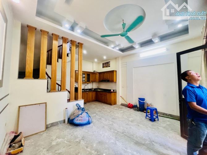 NHÀ 5T HOA HẬU MP XUÂN ĐỈNH TỪ LIÊM KINH DOANH LÔ GÓC Ô TÔ TRÁNH 100M2 MT 5.5M 27 TỶ. - 1