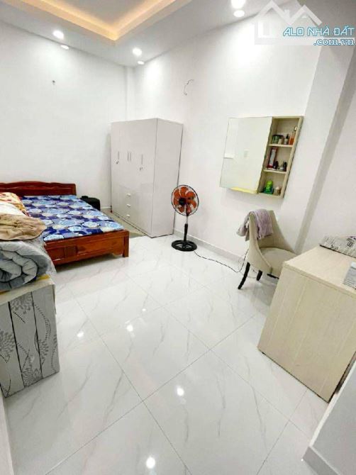 🏡 Bán Gấp Nhà Phan Văn Trị, hẻm thông - DT: 42m2 -3PN - Chỉ 3,4🧄 - 1