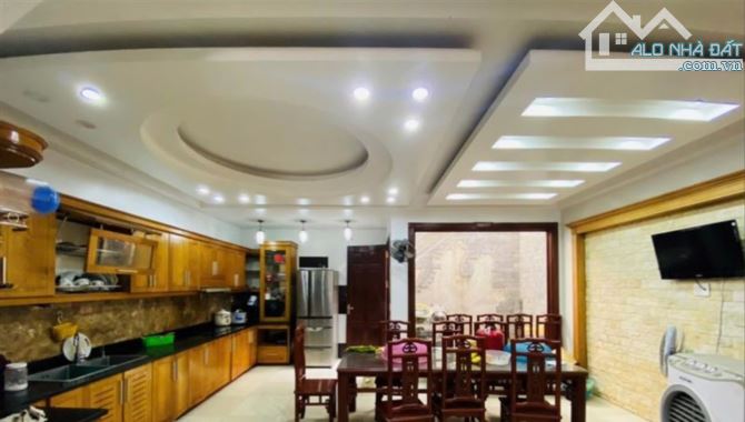 Nhà nhiều tầng đẹp, Bìa Đỏ 2 Quyền DT 93m2, MT siêu rộng, giá tốt MĐ Cát Bi, Hải Phòng - 2