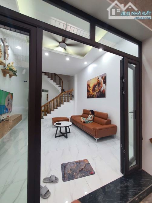 BÁN NHÀ NGUYỄN TRÃI, THANH XUÂN - PHÂN LÔ OTO TRÁNH - KINH DOANH - 55M2, 4 TẦNG, 12.X TỶ - 2