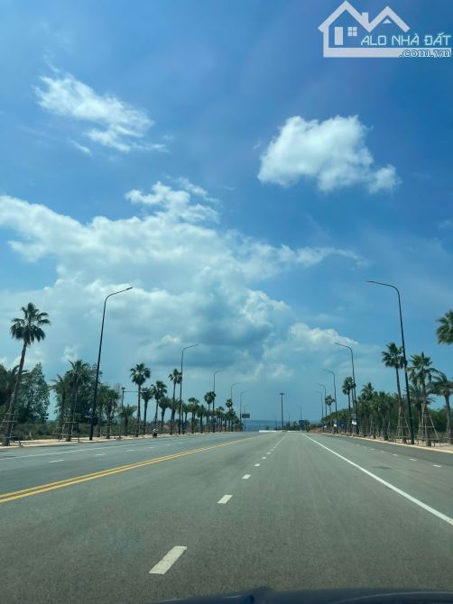 Bán đất Mặt Tiền Hòn Dồ giá ngộp gần Novaworld Phan Thiết - 2
