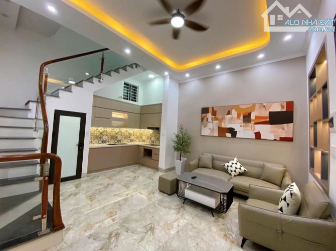 Bán nhà An Dương, Tây Hồ. chỉ hơn 8 tỷ, 5 tầng, ~40m2 - 2