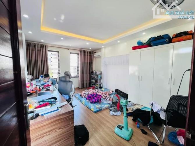 NHÀ ĐẸP KHƯƠNG ĐÌNH - THANH XUÂN 40m2 x 5T. Giá chỉ 7 tỷ Ngõ thông,Kinh doanh - 3