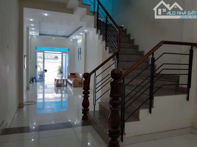Bán gấp Nguyễn Văn Lượng P.17 Gò Vấp 100m2 2 tầng  6tỷ8 - 3
