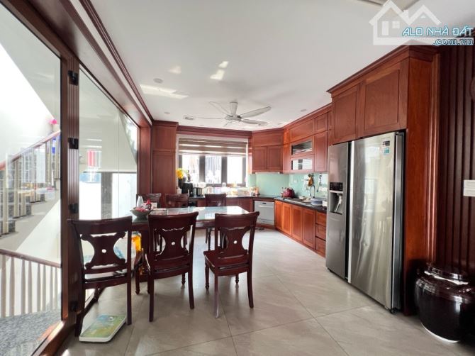 +LIỀN KỀ - NHÀ MỚI - THANG MÁY - VỈA HÈ - 3 Ô TÔ TRÁNH - 2 MẶT THOÁNG TRƯỚC SAU - KHU VIP - 3
