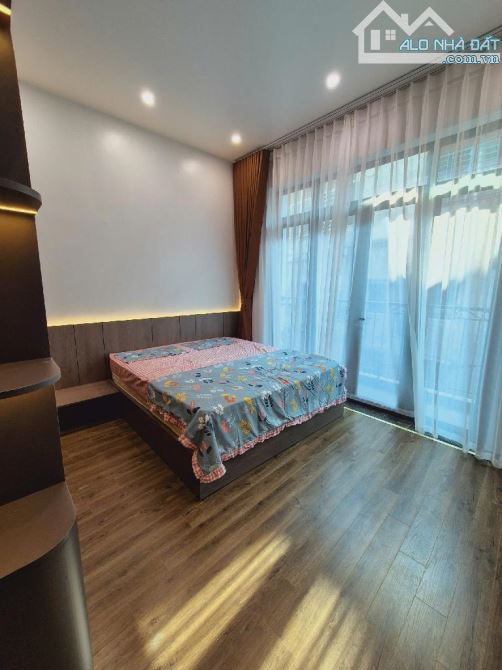 Bán nhà Phố Nhân Hòa - Thanh Xuân 50m2x 4T. Chỉ 10 tỷ. Dân xây - 3 thoáng - 3