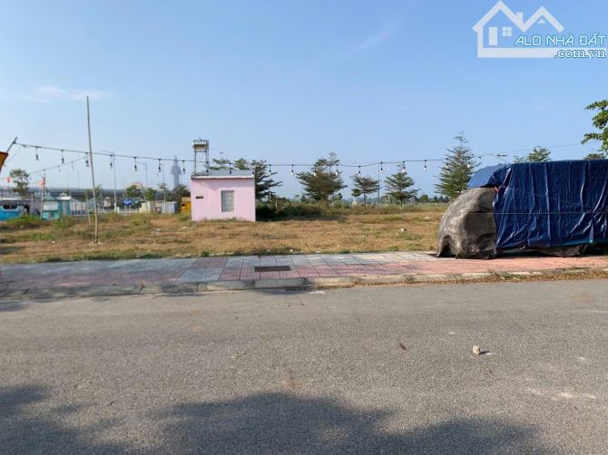 Bán đất Nghĩa Phú hướng Bắc nhìn Tượng Quan Âm, 125m2 đường nhựa 17.5m, Sổ Hồng Sẵn - 3