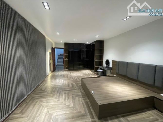 Phố Ngọc Thụy, Phân Lô 6 Tầng, Thang Máy, Gara, Thông Phố Hồng Tiến, Xách Valy Ở Luôn. - 3