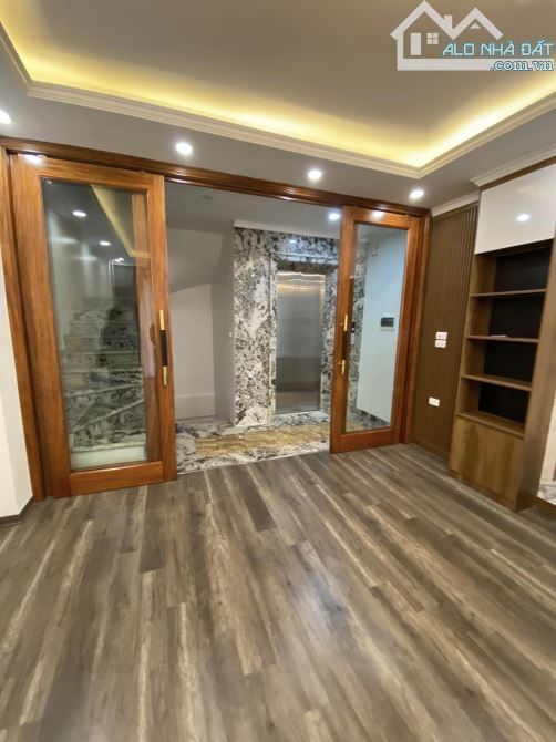 BÁN NHÀ PHỐ THUỴ KHUÊ TÂY HỒ MẶT NGÕ Ô TÔ KINH DOANH 15 TỶ 42m2 MT 4.1m 7T THANG MÁY - 4