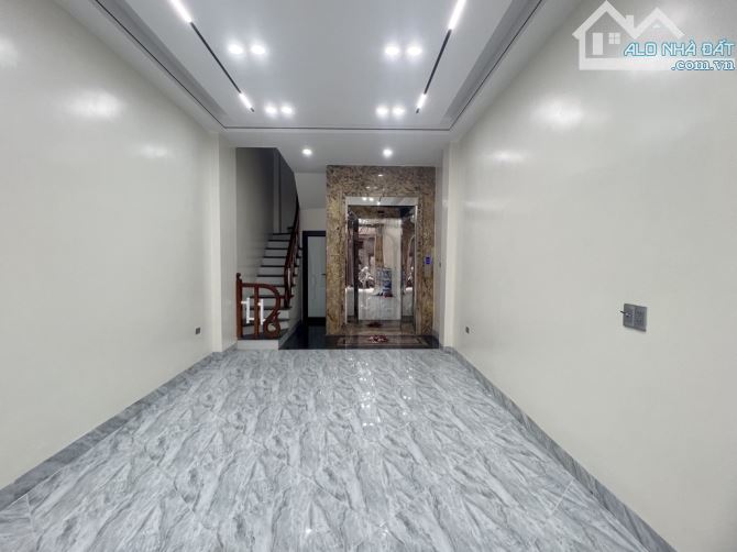 HIẾM! 👉VÀI BƯỚC RA PHỐ - THANG MÁY - CHỦ XÂY TÂM HUYẾT CỰC ĐẸP, Ở LUÔN, AN SINH CỰC ĐỈNH - 5