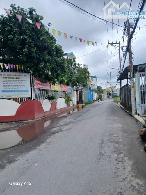 NHÀ 2 TẦNG Ô TÔ ĐỖ CỬA, 92M2 NGANG 5 MÉT NHÀ CÒN,THẠNH XUÂN QUẬN 12 - HƠN 3 TỶ - 6