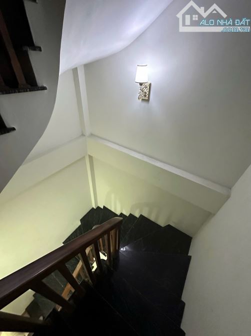 BÁN NHÀ BÁT KHỐI, DT 30.2M x 5 TẦNG, MT 6.18M, CHỈ 6 TỶ, NGÕ RỘNG, VỊ TRÍ SIÊU ĐẸP - 6