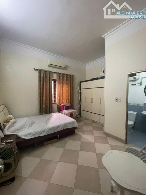 Mặt đường Đình Đông. Dt: 58m x 4 tầng. Giá 9.3 tỷ. - 7