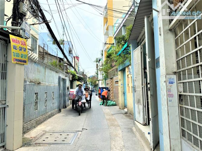 Bán nhà Cách Mạng Tháng 8,Quận 10 (4x12) C4 chỉ 6.15 tỷ.