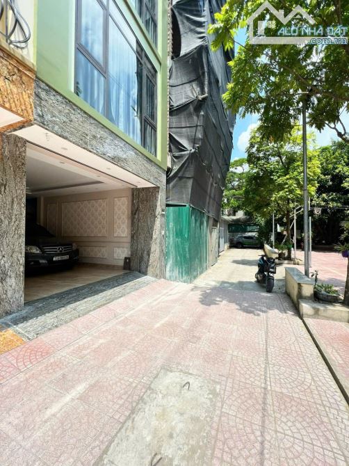 PHÂN LÔ GIẢI PHÓNG - 43M2, 7 TẦNG, MT 4M,  Ô TÔ 7 CHỖ VÀO NHÀ - VIEW SÂN CHƠI - THANG MÁY