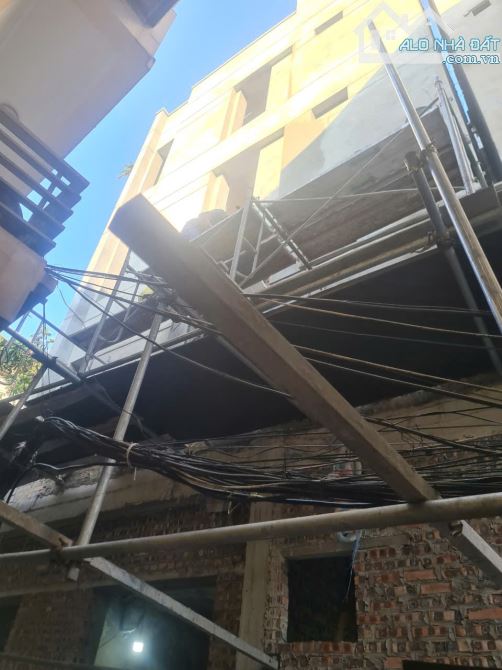 Bán nhà Láng, 62m2, MT7m, 5 tầng, 11,5 tỷ