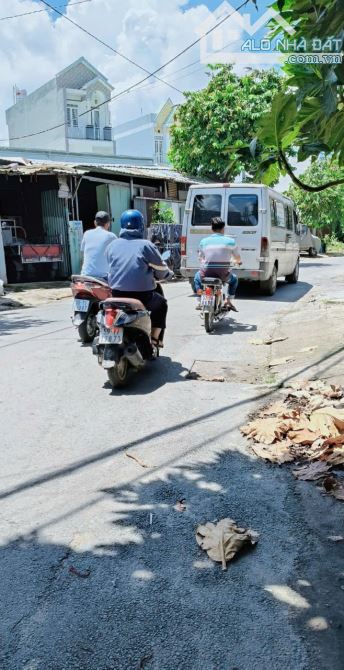 Bán Nhà Mặt Tiền Kính Doanh Nguyễn Thị Ra, XTT, 81m2, ngang khủng 5,5m Đường 8m thông tứ t