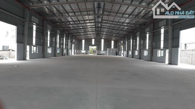 Cho thuê kho 4000m2 (xd: 2500m2) ở KCN Đức Hòa 3. Có Văn phòng, PCCC tự động, trạm hạ thế. - 1