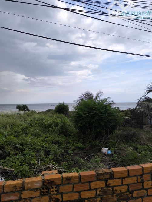 Bán lô kê gà đường sỏi 5m, ô tô tới đất, view biển cự đẹp giá rẻ chỉ 1tr/m2 - 1