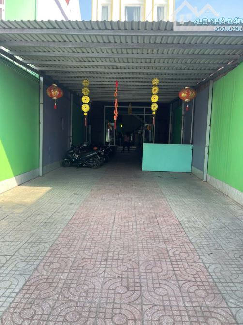 25,5 tỷ - BÁN TOÀ NHÀ 3 lầu 16P khách sạn ,(6x44m) mặt tiền nguyễn duy trinh ,tp. thủ đức - 1