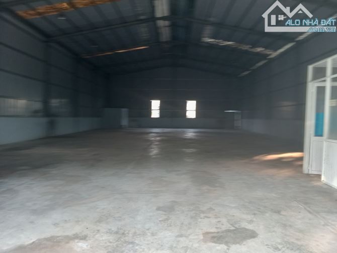 Cho thuê 400m2 xưởng An Phú - Thuận An có điện 3 pha có văn phòng xa dân - 1