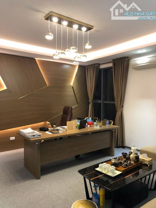 Bán Duplex New Skyline Văn Quán, View hồ, vị trí đẳng cấp, 370m2, giá 19 tỷ - 1