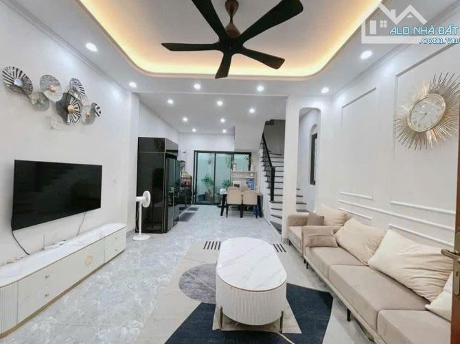 PHÂN LÔ CHIẾN THẮNG, VĂN QUÁN 52M2, 4 TẦNG, FULL NỘI THẤT, Ô TÔ TRÁNH, KINH DOANH, 1X TỶ - 1