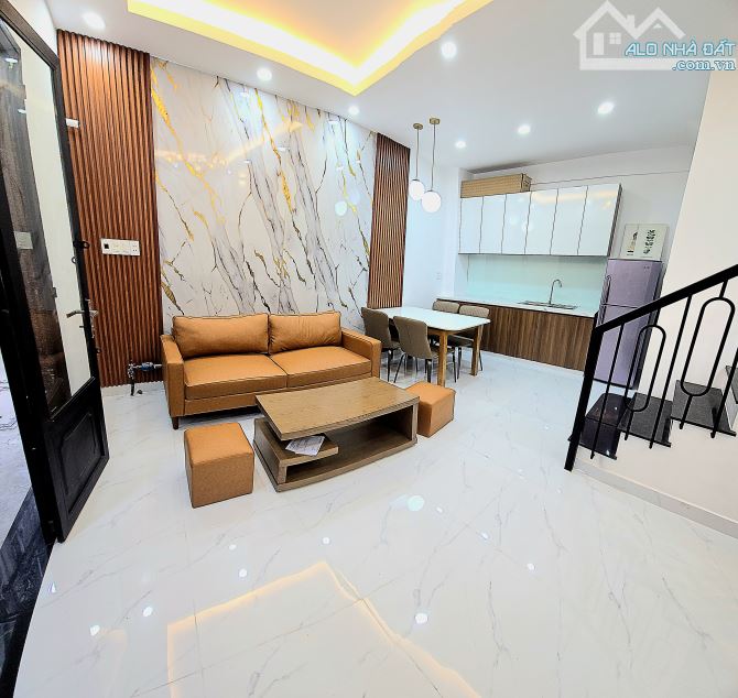 Bán nhà Huỳnh Tấn Phát, P Tân Thuận Tây, Quận 7, DTSD 60m2, chỉ 3,5 tỷ - 1