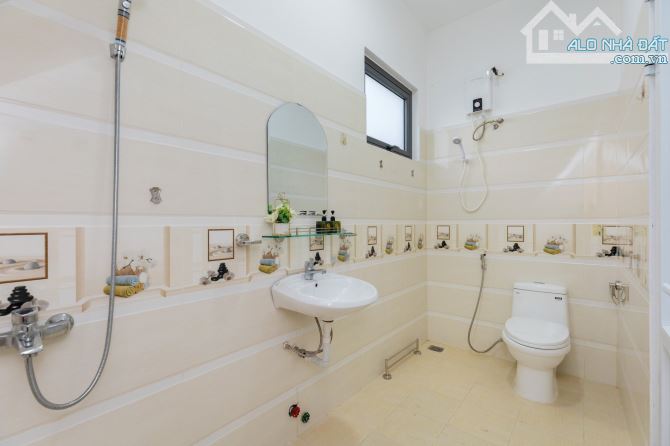 BÁN CĂN BIỆT THỰ NAM HỒ🏠200M²- 10,5 TỶ-🚘PHƯỜNG11- ĐÀ LẠT - 2