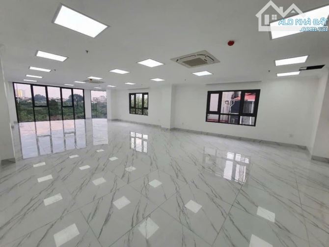 Bán nhà mặt phố trung tâm quận CẦU GIẤY, vỉa hè kinh doanh sầm uất 160m2 MT 10m giá TT - 2