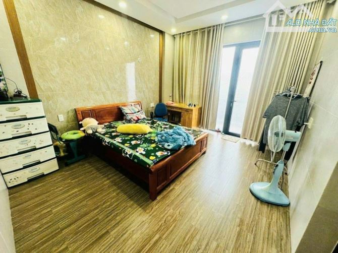 Giảm 1 tỷ - Khu VIP Linh Chiểu - 145m2 - 12 CHDV - Dòng tiền 600tr/năm - 2