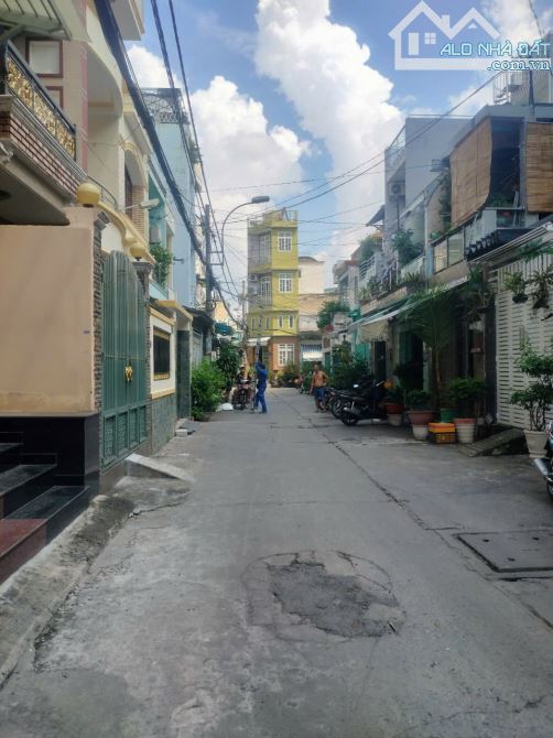 Bán nhà MẶT TIỀN đường 702, Quận 11, TP HCM ( nhỉnh 8 tỷ) - 3