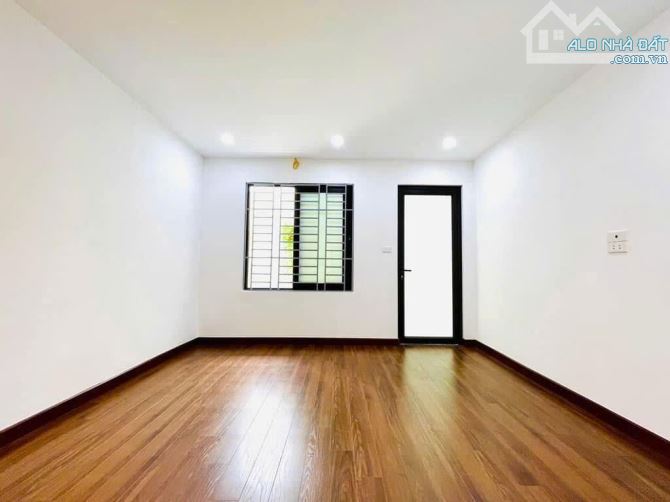 NHÀ PHỐ KIM NGƯU - LẠC TRUNG, 35M x 5 TẦNG, 6 TỶ, LÔ GÓC, MỚI ĐẸP, GẦN Ô TÔ - 4