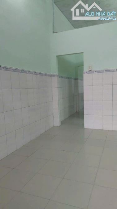 cần tiền nên bán căn nhà còn mới 117m2 ở Thị Xã Trảng Bàng - Tây Ninh.giá 620 triệu. - 4